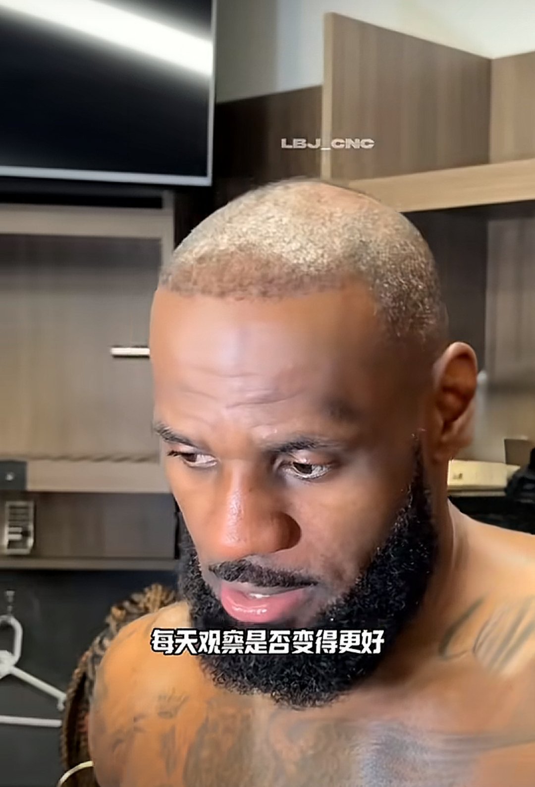 爱游戏首页登入-勇士在比赛中受伤退赛，詹姆斯主帅表示担忧(勇士在比赛中受伤退赛,詹姆斯主帅表示担忧吗)