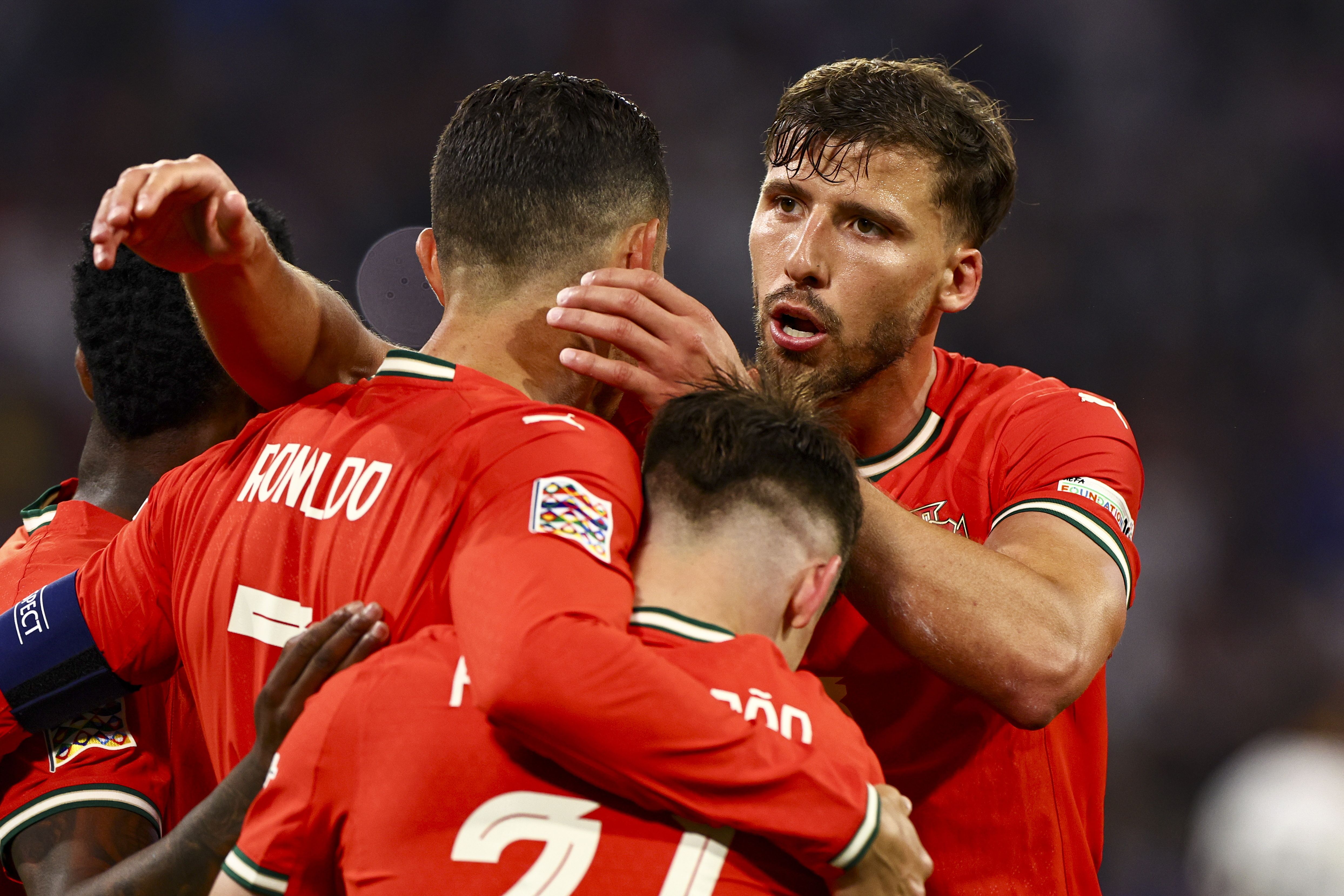 包含清晨欧联传出新动向，葡萄牙体育刷新队史纪录，管理层表态：更衣室稳定，团队化学反应显著的词条